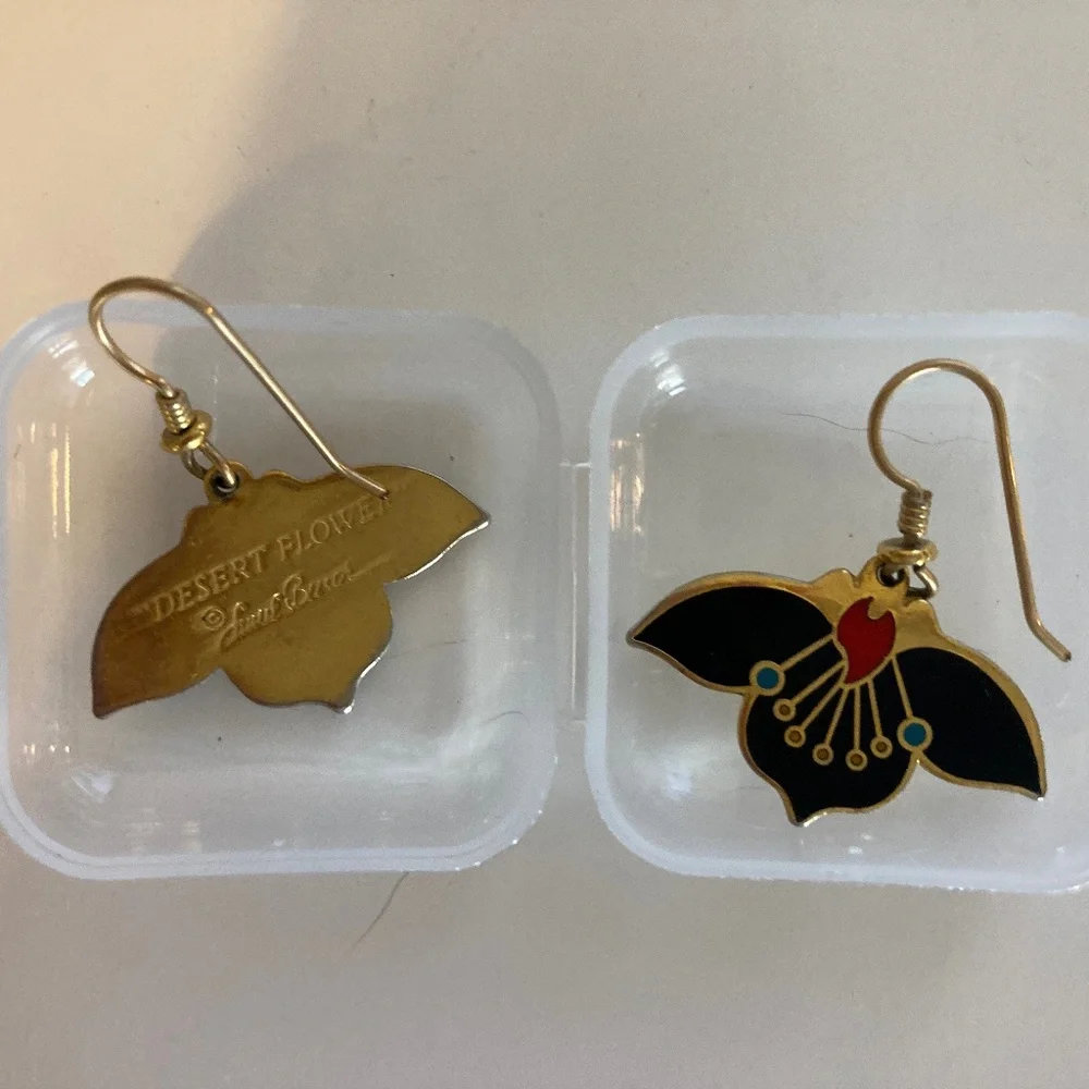 Laurel Burch Vintage Gold Plated Earrings Signed "Desert Flower" - Picture 5 of 6